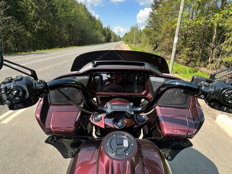 2024 Harley-Davidson CVO Road Glide, красный, 4900000 рублей, вид 5