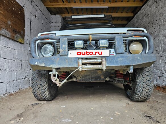 2002 Lada (ВАЗ) 2121 (4x4) I Рестайлинг, белый, 600000 рублей - вид 2