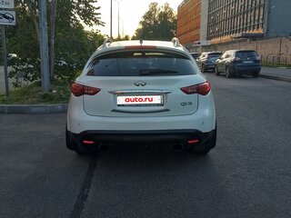 2013 Infiniti QX70, белый, 2000000 рублей, вид 5