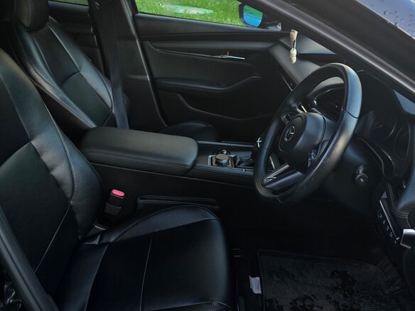 2019 Mazda 3 IV (BP), чёрный - вид 6