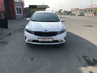 2018 Kia Cerato III Рестайлинг (Classic), белый, 1850000 рублей, вид 3