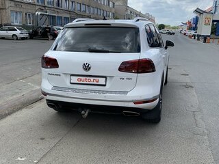 2012 Volkswagen Touareg II, белый, 2500000 рублей, вид 4
