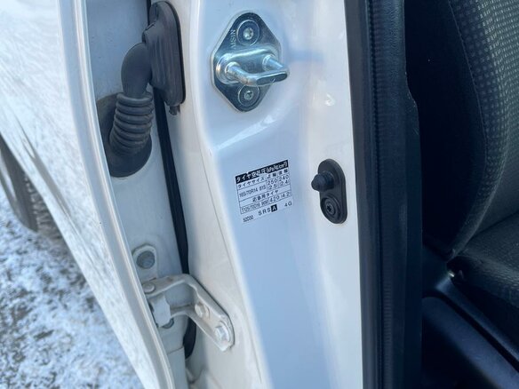 2018 Toyota Vitz III (XP130) Рестайлинг 2, белый, 1280000 рублей - вид 26