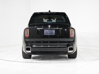2025 Rolls-Royce Cullinan I Рестайлинг (Series II), чёрный, 46900000 рублей, вид 4