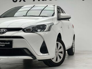2022 Toyota Yaris IV, белый, 950000 рублей, вид 4