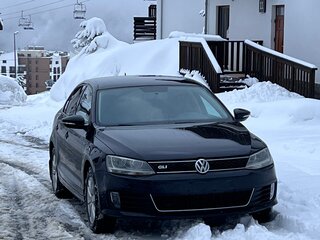 2013 Volkswagen Jetta VI, чёрный, 980000 рублей, вид 2