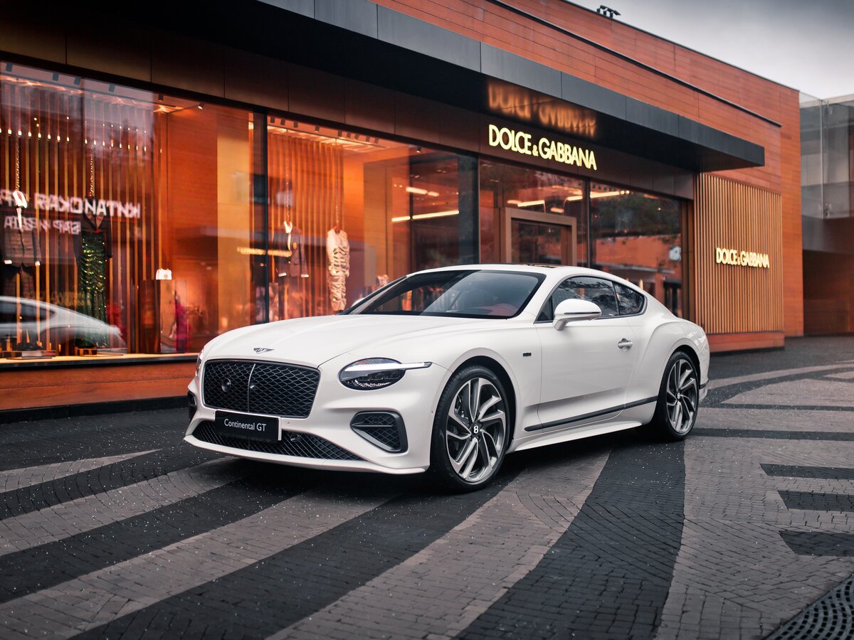 Открыть фотографии: Bentley Continental GT IV