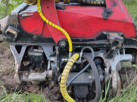 2013 Komatsu 911, красный, 5500000 рублей, вид 5