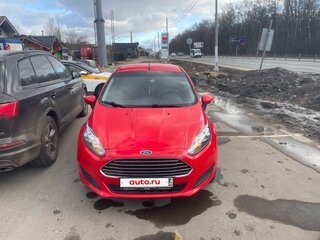 2016 Ford Fiesta Mk6 Рестайлинг, красный, 720000 рублей, вид 1