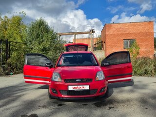 2006 Ford Fiesta Mk5, красный, 390000 рублей, вид 2