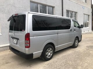 2021 Toyota HiAce H200 Рестайлинг, серый, 4300000 рублей, вид 3