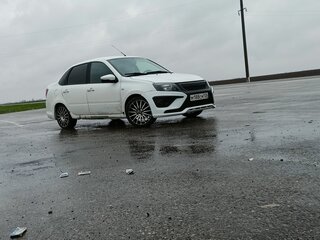 2017 Lada (ВАЗ) Granta Sport I, белый, 570000 рублей, вид 4
