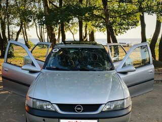 1996 Opel Vectra B, серебристый, 215000 рублей, вид 3