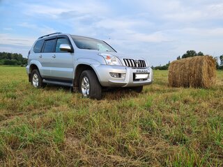 2008 Toyota Land Cruiser Prado 120 Series Рестайлинг, серебристый, 2750000 рублей, вид 3