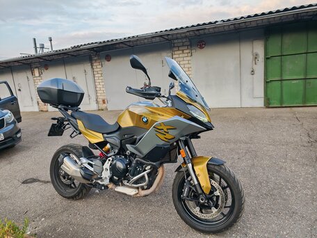 2020 BMW F 900 XR, золотистый, 950000 рублей, вид 2