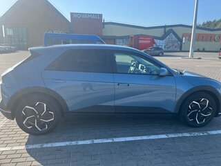 2022 Hyundai IONIQ 5 Standard Range I, серый, 4015000 рублей, вид 5
