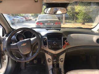 2010 Chevrolet Cruze I, серебристый, 820000 рублей, вид 5