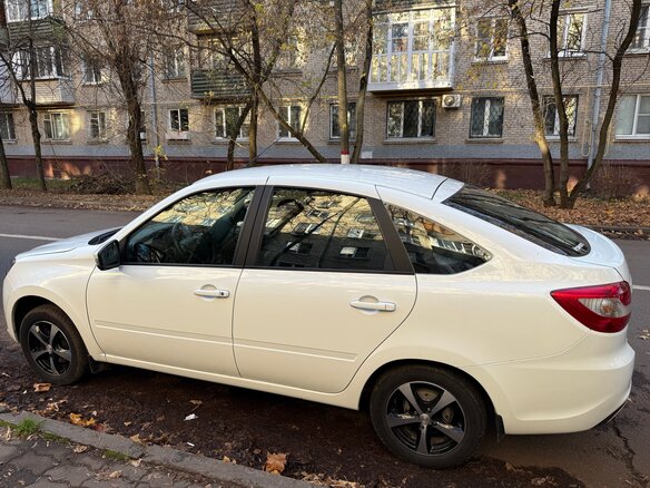 2024 Lada (ВАЗ) Granta I Рестайлинг, белый, 820000 рублей - вид 5