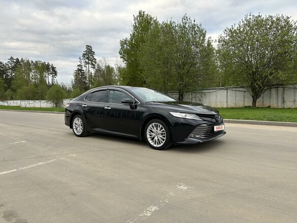 2021 Toyota Camry VIII (XV70), чёрный, 3550000 рублей - вид 13