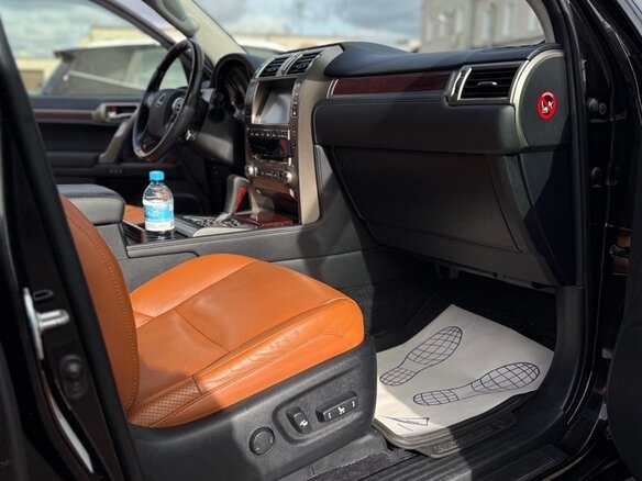 2013 Lexus GX 460 II Рестайлинг, чёрный, 4300000 рублей - вид 6
