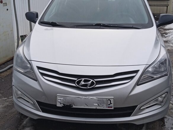 2014 Hyundai Solaris I Рестайлинг, серебристый, 950000 рублей - вид 6
