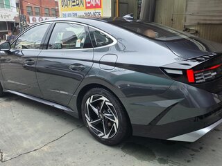 2025 Hyundai Sonata VIII (DN8) Рестайлинг, серый, 2800000 рублей, вид 4