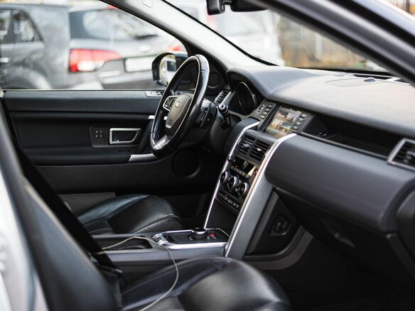 2016 Land Rover Discovery Sport I, серебристый, 1770000 рублей - вид 13