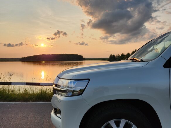 2015 Toyota Land Cruiser 200 Series Рестайлинг 2, белый - вид 13