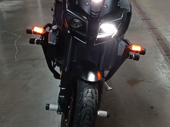 2017 Yamaha MT-10, чёрный, 1200000 рублей - вид 10