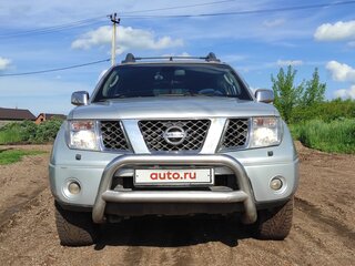 2007 Nissan Navara (Frontier) III (D40), серебристый, 1350000 рублей, вид 3