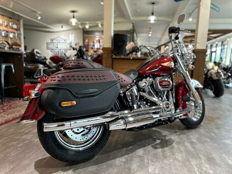 2023 Harley-Davidson Heritage, пурпурный, 2350000 рублей, вид 3