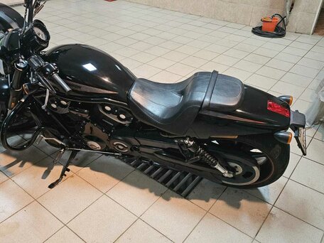 2012 Harley-Davidson Night Rod, чёрный, 1600000 рублей, вид 4