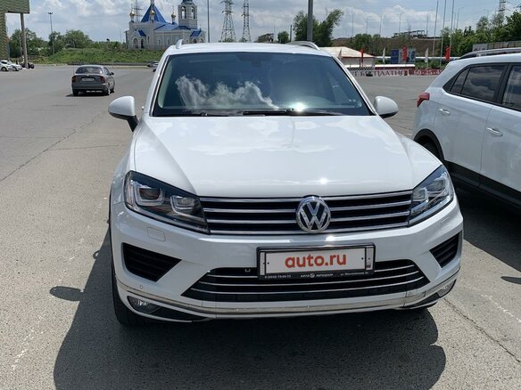 2012 Volkswagen Touareg II, белый, 2400000 рублей - вид 1