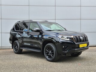 2022 Toyota Land Cruiser Prado 150 Series Рестайлинг 3, чёрный, 7150000 рублей, вид 3