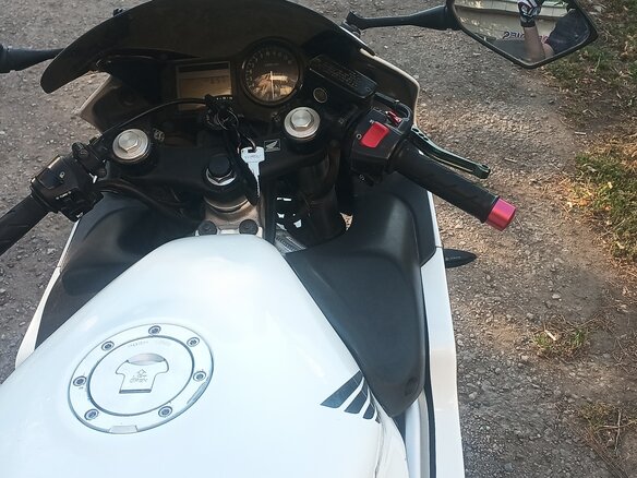 2005 Honda CBR 600F, белый, 550000 рублей - вид 12