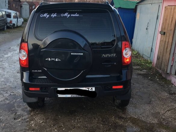 2014 Chevrolet Niva I Рестайлинг, чёрный, 610000 рублей - вид 4
