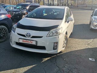 2010 Toyota Prius III (XW30), белый, 1170000 рублей, вид 2