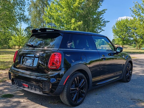 2020 Mini Hatch Cooper III (F55/F56) Рестайлинг, чёрный, 2200000 рублей - вид 6