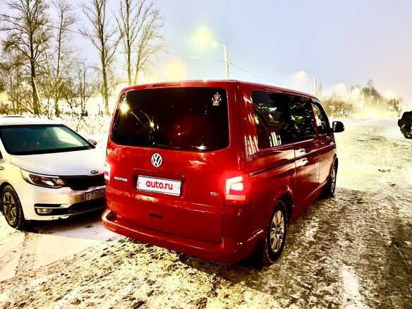 2009 Volkswagen Multivan T5 Рестайлинг, красный, 2222222 рублей - вид 14