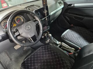 2008 Opel Astra GTC H Рестайлинг, серебристый, 590000 рублей, вид 3