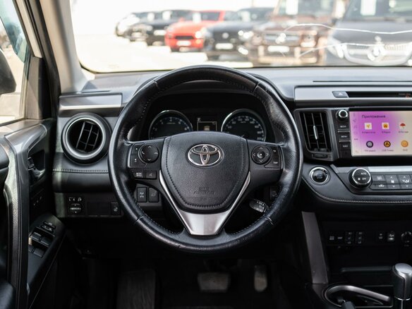2019 Toyota RAV4 IV (XA40) Рестайлинг, белый, 2225000 рублей - вид 11