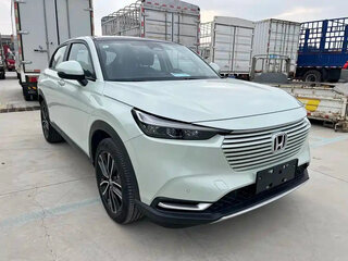 2023 Honda Vezel II, белый, 1550012 рублей, вид 3