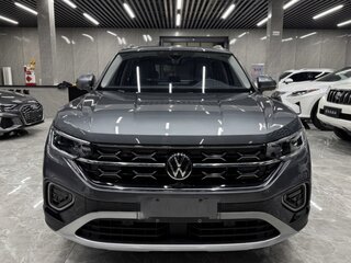2022 Volkswagen Tayron I Рестайлинг, серебристый, 1955596 рублей, вид 1