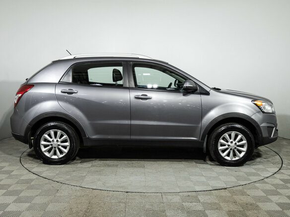 2013 SsangYong Actyon II Рестайлинг, серый - вид 3
