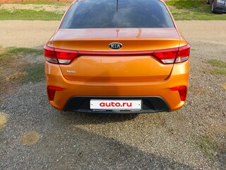 2019 Kia Rio IV, оранжевый, 1450000 рублей, вид 3