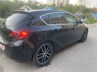 2010 Opel Astra J, чёрный, 840000 рублей, вид 4