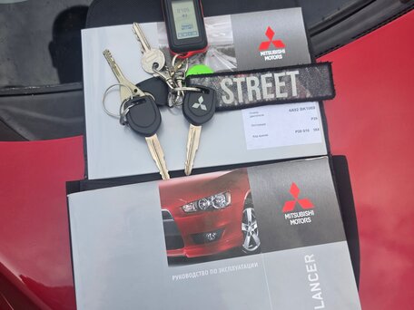 2013 Mitsubishi Lancer X Рестайлинг, красный, 900000 рублей, вид 5