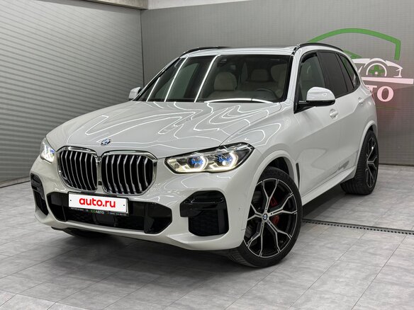 2022 BMW X5 40i IV (G05/G18), белый, 7200000 рублей - вид 2