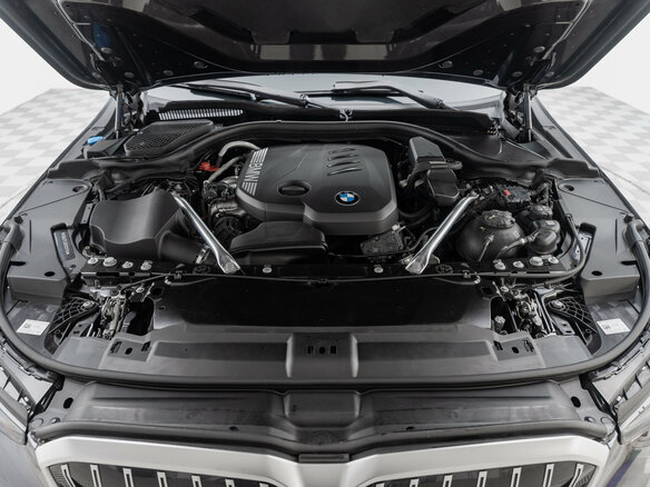 2023 BMW 5 серии 520d xDrive VIII (G60/G61/G68), серый, 7800000 рублей - вид 3