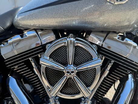 2014 Harley-Davidson Breakout, серебристый, 1399500 рублей, вид 5